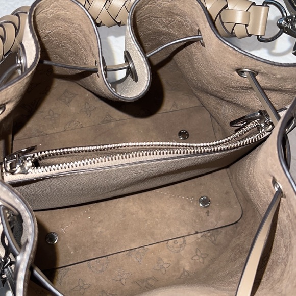 Louis Vuitton Muria purse - Picture 7 of 9